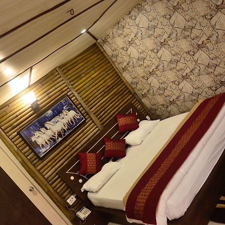 V Resorts Glamwoods Dhanulti Dhanaulti Extérieur photo